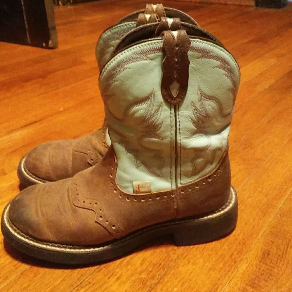 Justin gypsy boots